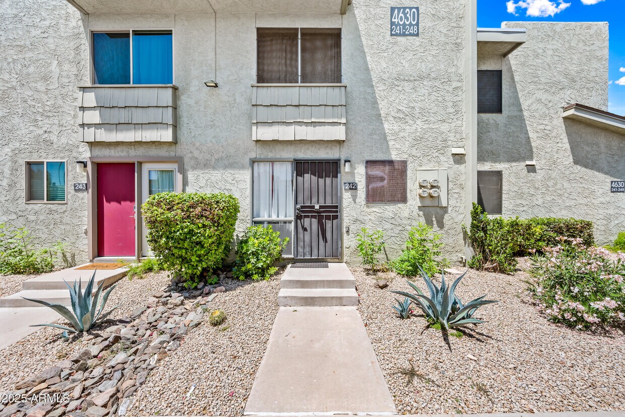 Foto principal - 4630 N 68th St
