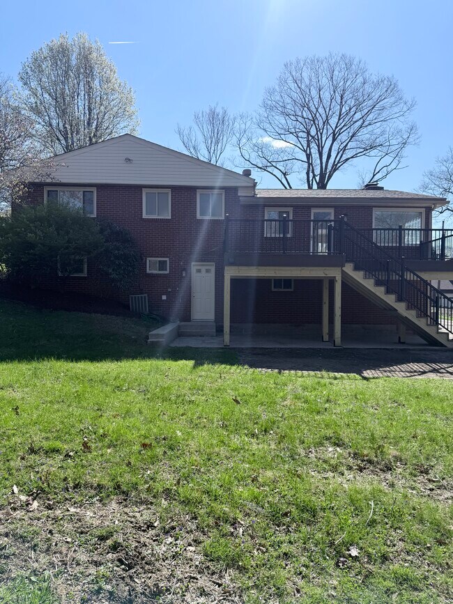 Foto del edificio - 3295 Woodhaven Dr