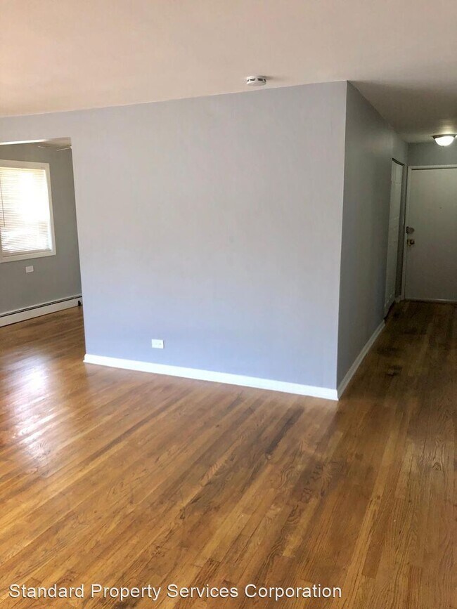 Foto del edificio - 2400 W Balmoral Ave