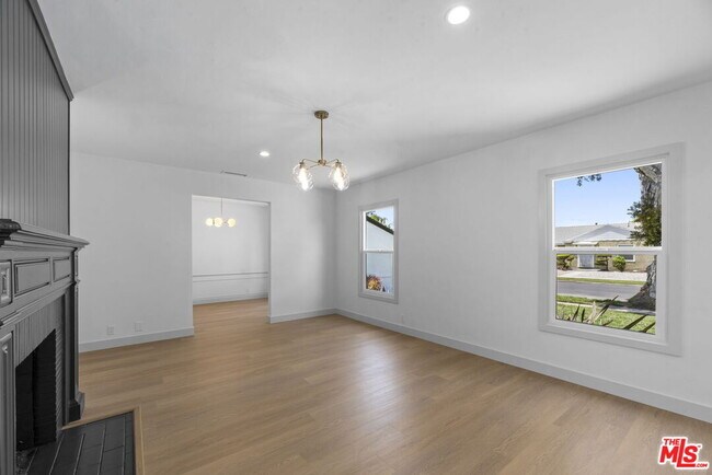 Building Photo - 3720 Olmsted Ave