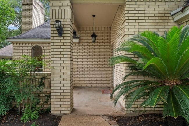 Building Photo - 10310 Great Plains Ln