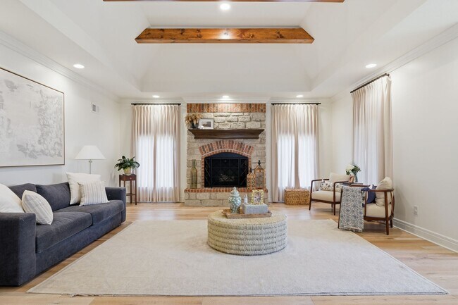 Building Photo - {10500} Luxury Living in Mills Crossing Estates +  Spacious Floorplan with Designer Finishes