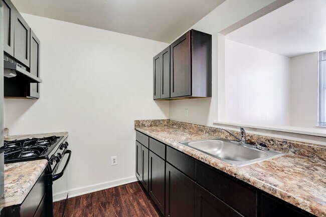 Foto del edificio - 4102 Ogden St