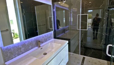 Foto del edificio - 4627 W 18th St