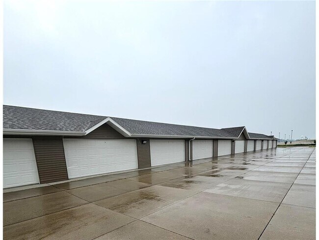 Foto del edificio - 1901 Pirate Dr