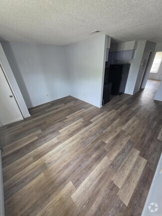 Building Photo - 5910 W 53rd St