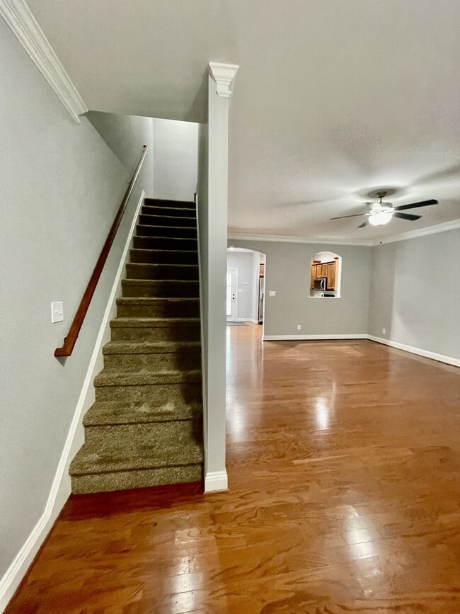 Foto del edificio - 518 Capstone Dr