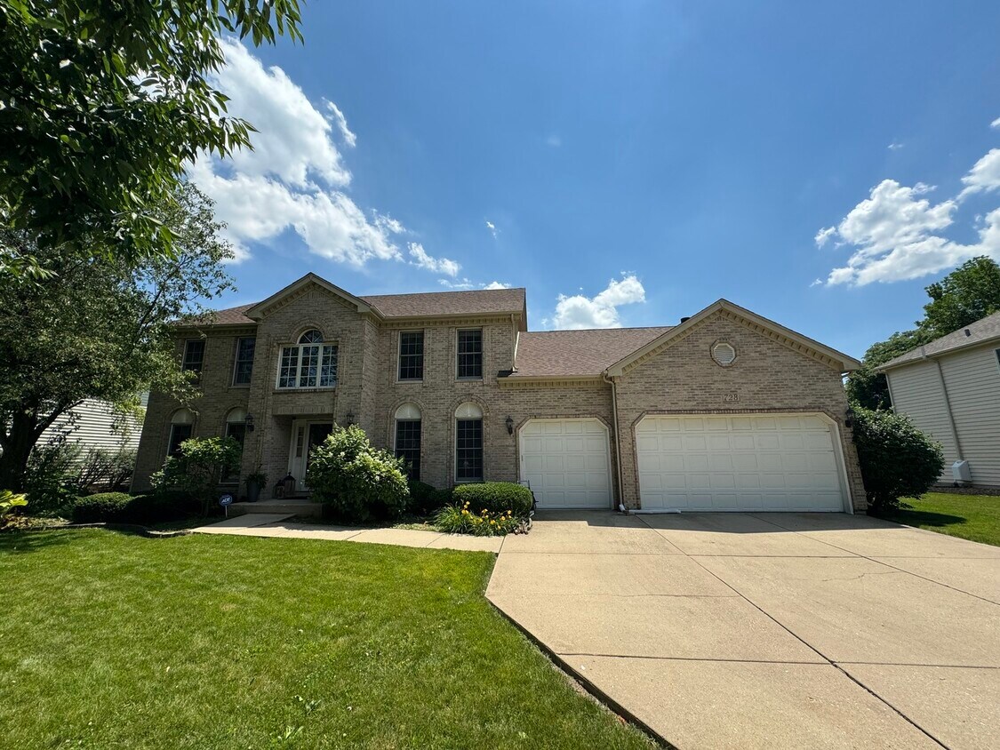 Primary Photo - 728 Gateshead Dr