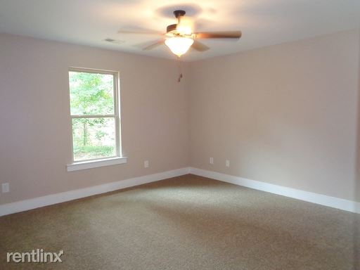 Foto del edificio - 17692 Wallace Chapel Ln
