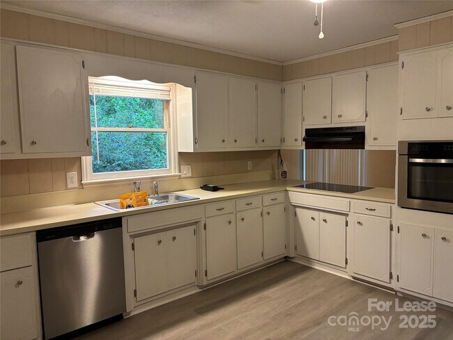 Foto del edificio - 774 High Shoals Rd