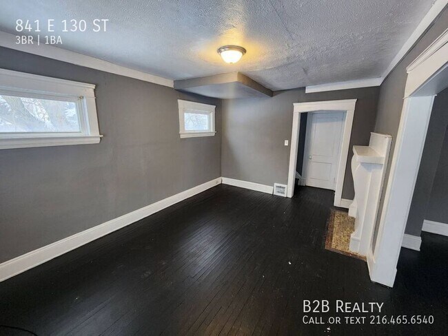 Foto del edificio - 841 E 130th St