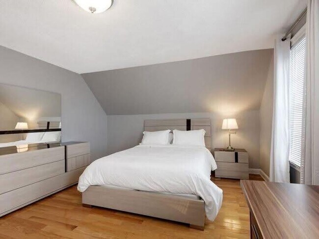 Foto del edificio - 24 Fairmount Ave