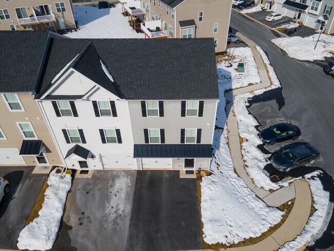 Foto del edificio - Beautiful 3bed, 2.5 bath in Harrisburg - Move in ready!