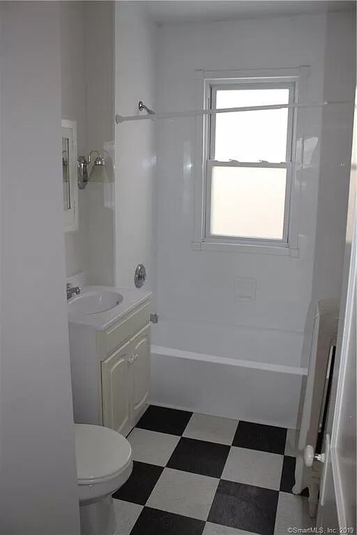 37 Maplewood Ave, West Hartford, CT 06119 House for Rent in West