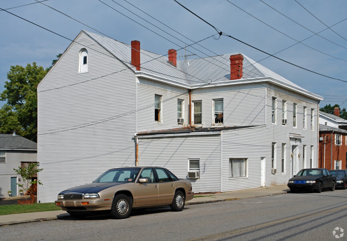 Primary Photo - 205 Washington St