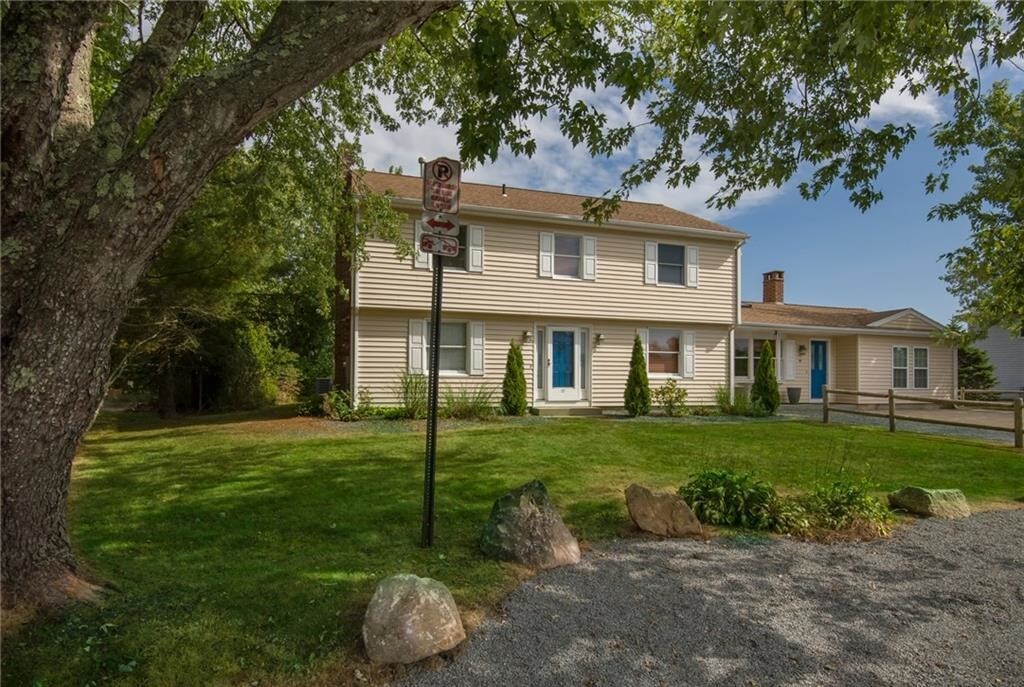 Primary Photo - 37 Newport Ln