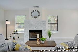 Foto del edificio - 2230 Juniper Hill