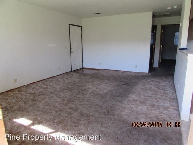 Building Photo - 2640 Wilson Ave