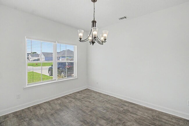 Building Photo - 40 Rimes Ave SE