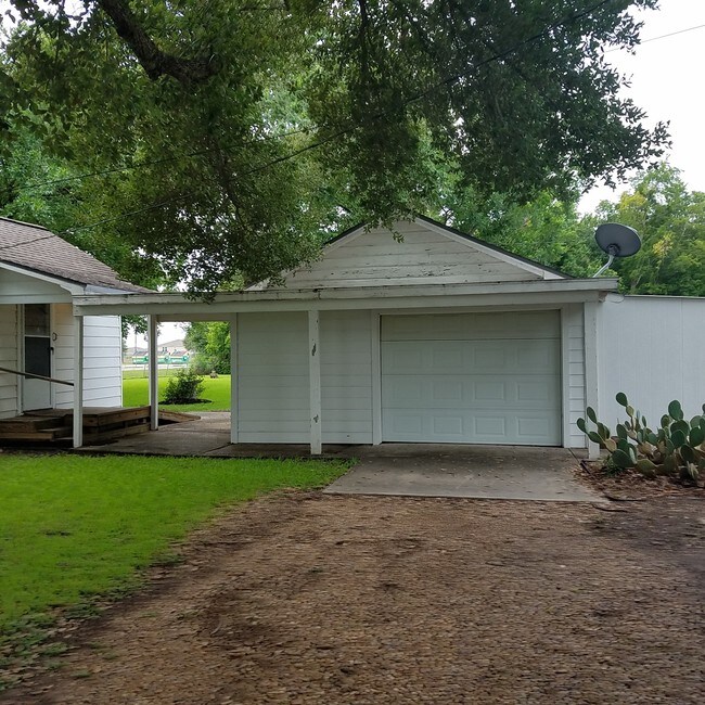 1918 J Meyer Rd, Richmond, TX 77469 Apartments Richmond, TX