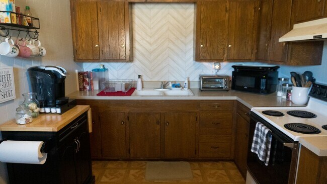 Foto del edificio - 759 College Farm Rd