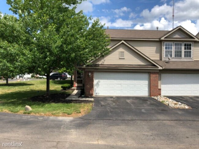 Foto del edificio - 17534 Gateway Cir