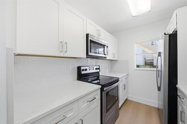 Foto del edificio - 3228 Coral Ridge Dr