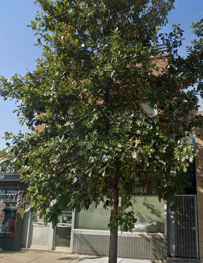 Foto principal - 3946 N Cicero Ave