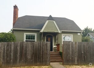 Building Photo - 671 E 17th Ave