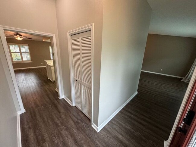 Building Photo - Pensacola/Scenic Heights - La Mirage - 3 b...