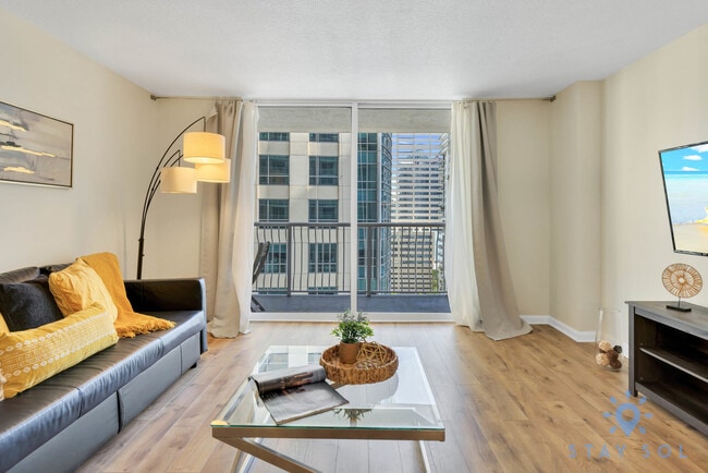 Building Photo - 1200 Brickell Bay Dr