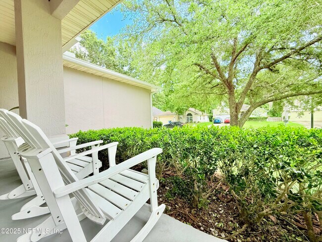 Foto del edificio - 1734 Forest Creek Dr