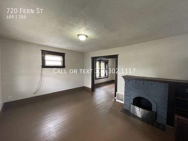Building Photo - Large four bedroom one bathroom home for rent