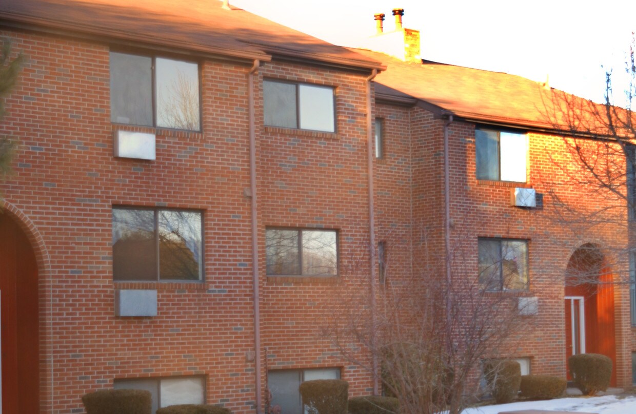 Exterior - 500 Darling St