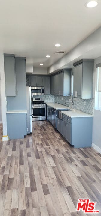 Foto del edificio - 5731 Klump Ave