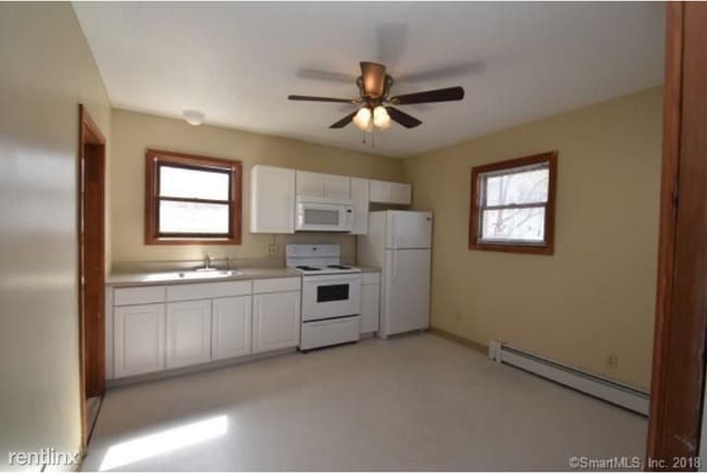 Building Photo - 3 br, 2 bath Apartment - 146 crown,