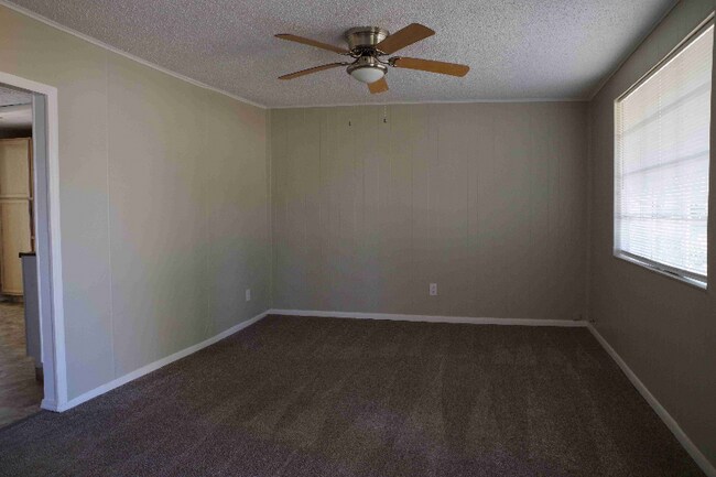 Foto del edificio - 306 N Palm St