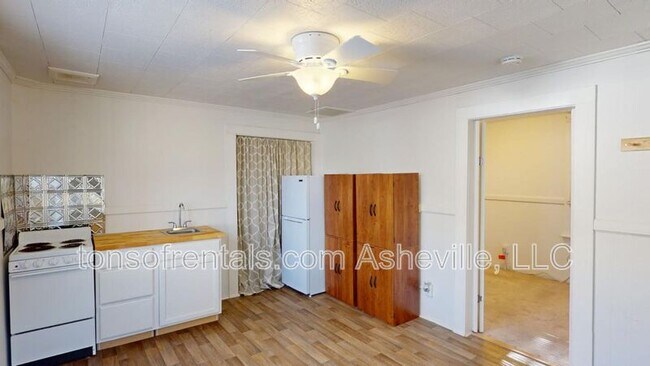 Foto del edificio - 326 Spring St