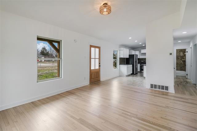 Building Photo - 1211 Gate Ln Dr