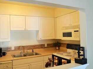 Building Photo - Biloxi Apartment