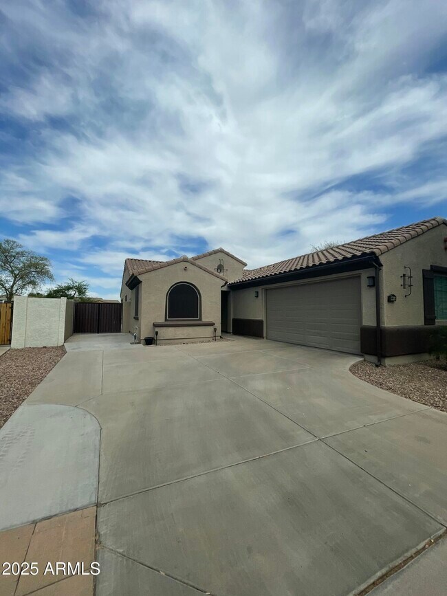 Foto del edificio - 3810 S Star Canyon Dr