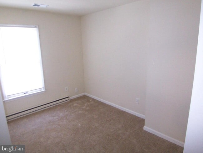 Building Photo - 108 Cypress Dr