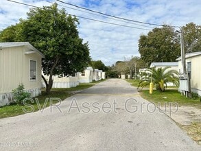 Building Photo - 950 Sidney St