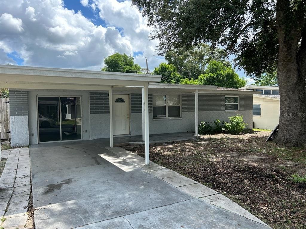 Foto principal - 2030 Hess Dr