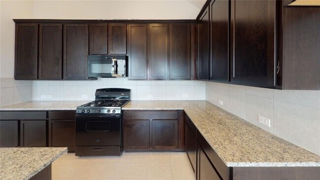 Building Photo - 125 Camella St, Liberty Hill, Texas 78642