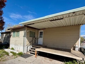Building Photo - 490 Turley Ave