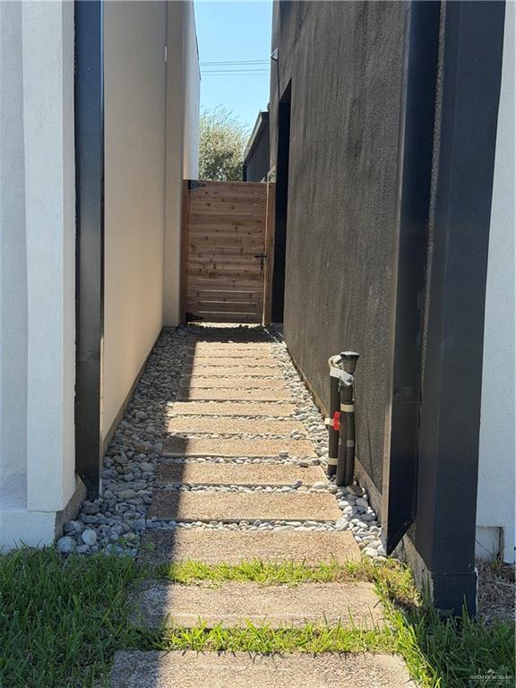 Foto del edificio - 16 Warbler Ave