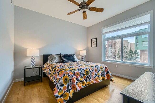 Photo - 2-BDR Retreat with Rooftop Pool & Gym House