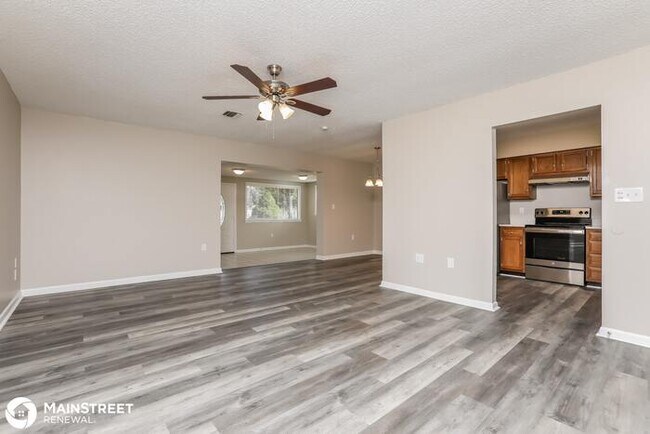 Foto del edificio - 3107 NORTHWIND DR, EUSTIS, FL 32726