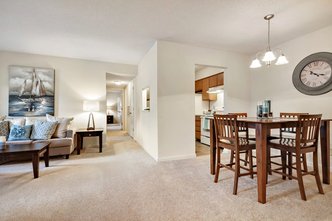 Open Living & Dining Area - Wildwood Trace LLC